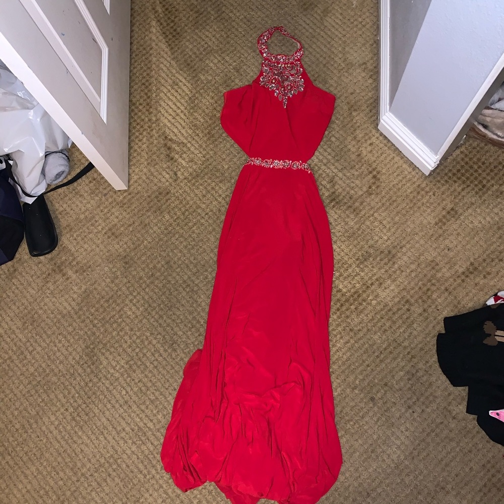 9/10 Red Alex and Sophia Prom Dress